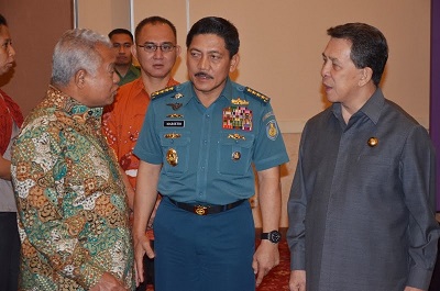 Sarundajang Terima Penghargaan 'Maritime Leadership in Government'